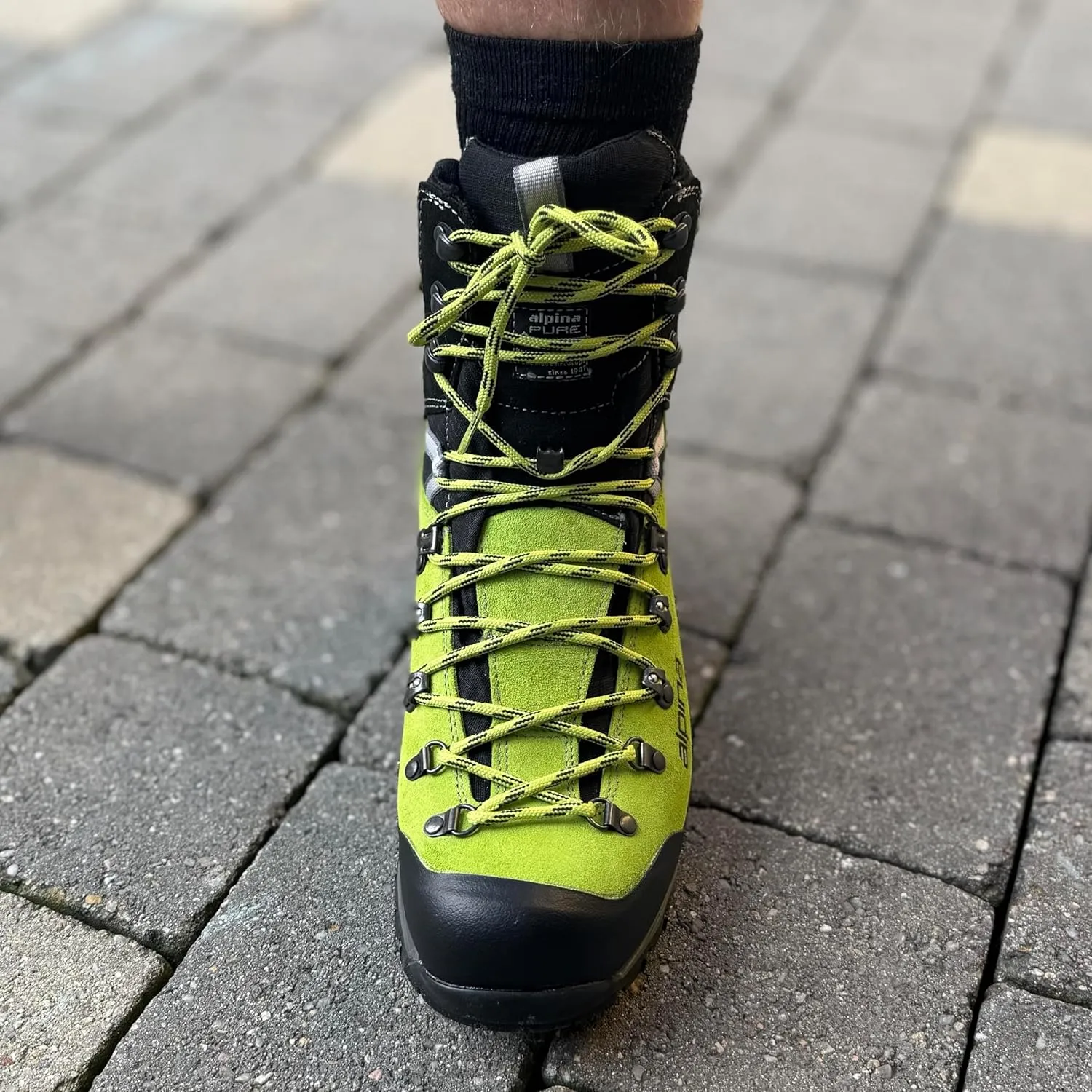 Alpina DIABLO Premium Men's Boots - Waterproof Leather Shoes with Sympatex Breathable Membrane - Vibram Sole - Crampon Compatible - Mountaineering Hiking - Heel Counter - Made in Europe