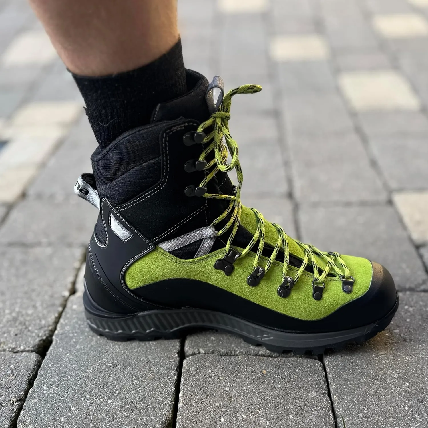 Alpina DIABLO Premium Men's Boots - Waterproof Leather Shoes with Sympatex Breathable Membrane - Vibram Sole - Crampon Compatible - Mountaineering Hiking - Heel Counter - Made in Europe