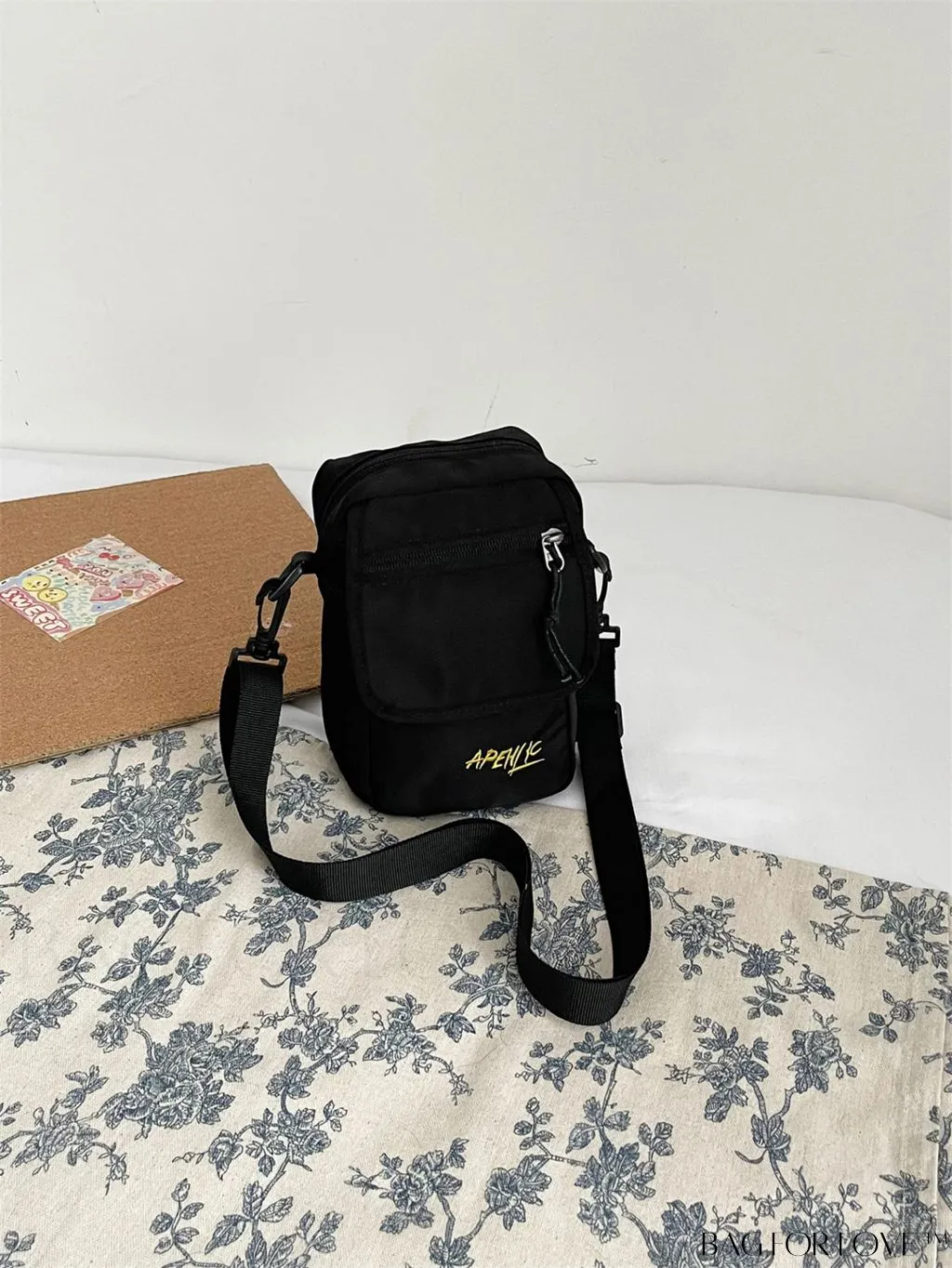 BagForLove - Oxford Canvas Crossbody Bag: Stylish and Functional Wallet for Students and Shopping