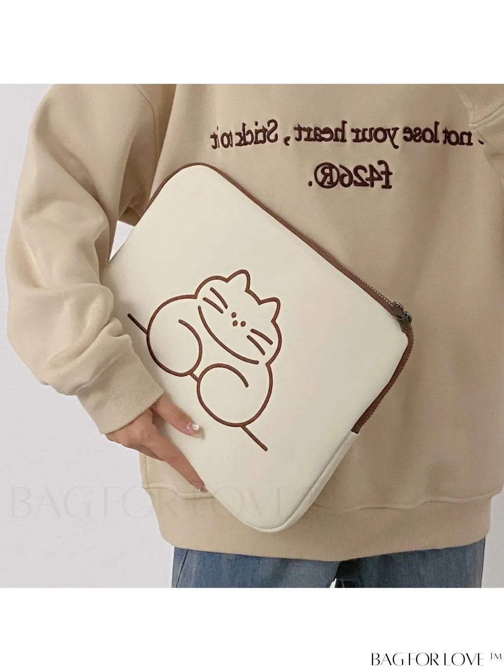 BagForLove - Zippered Laptop Bag with Cartoon Rabbit Graphic Design