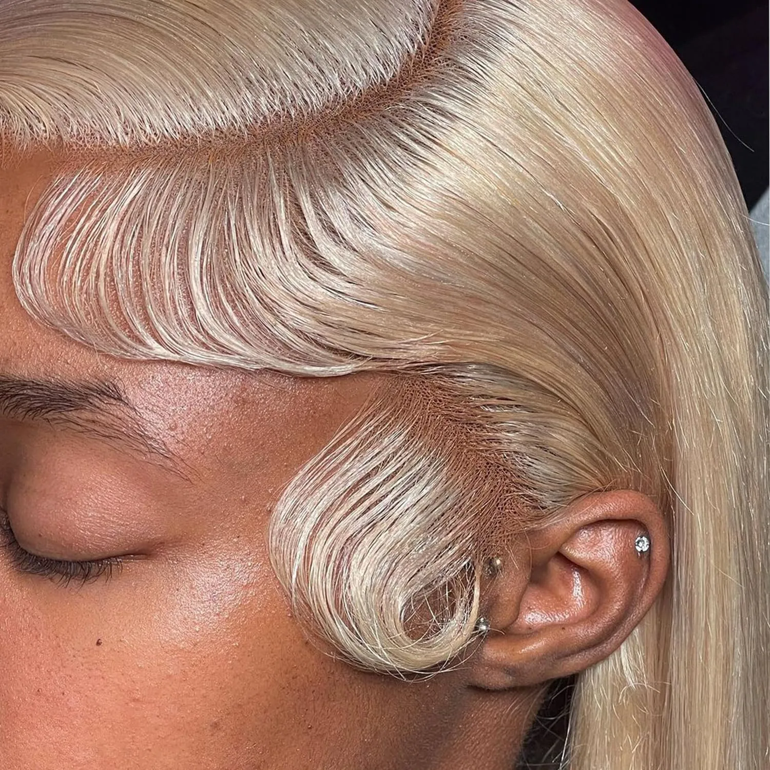 Blonde Bob Wig Human Hair 13X4 HD Transparent 613 Lace Front Wig Human Hair 180% Density Frontal Wigs Pre Plucked With Natural Baby Hair 613 Blonde Short Bob Wigs For Women (10 inches)