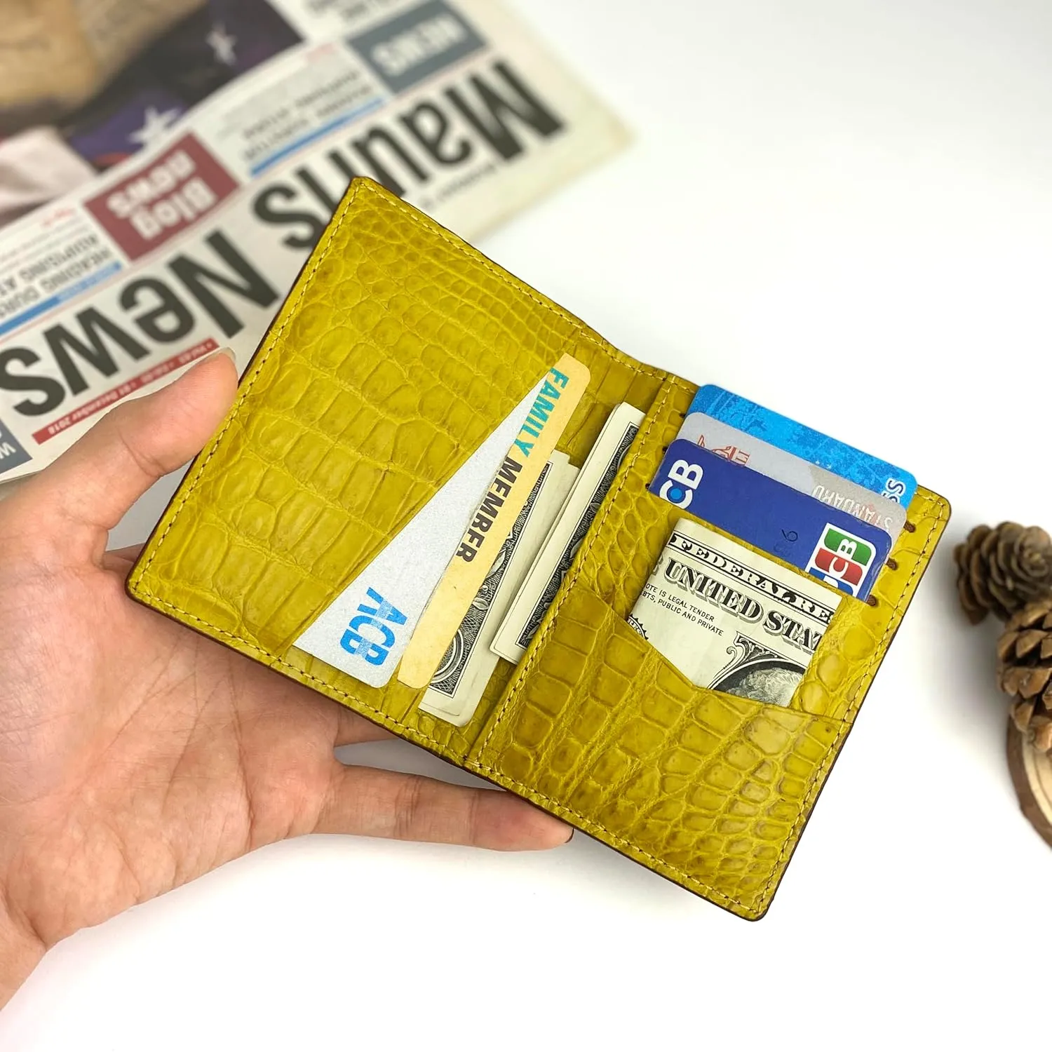 Brown-Yellow Men's Alligator Leather Credit Card Holder Slim Bifold Wallet RFID Blocking Double Side Crocodile Exotic Leather Business Card Case Minimalist Wallet Travel ID Front Pocket Gift Men Women