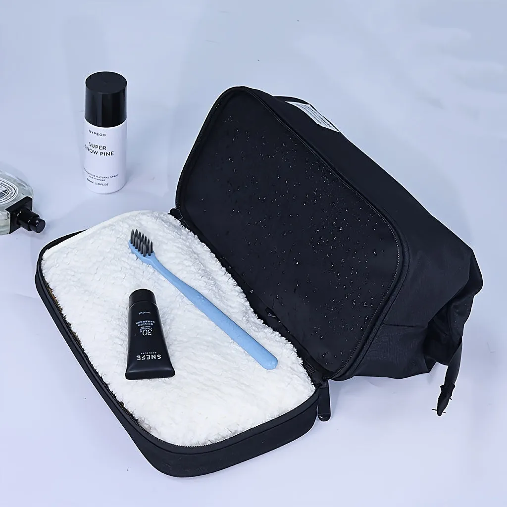Clifford | Elegant and spacious cultural travel bag with multiple compartments