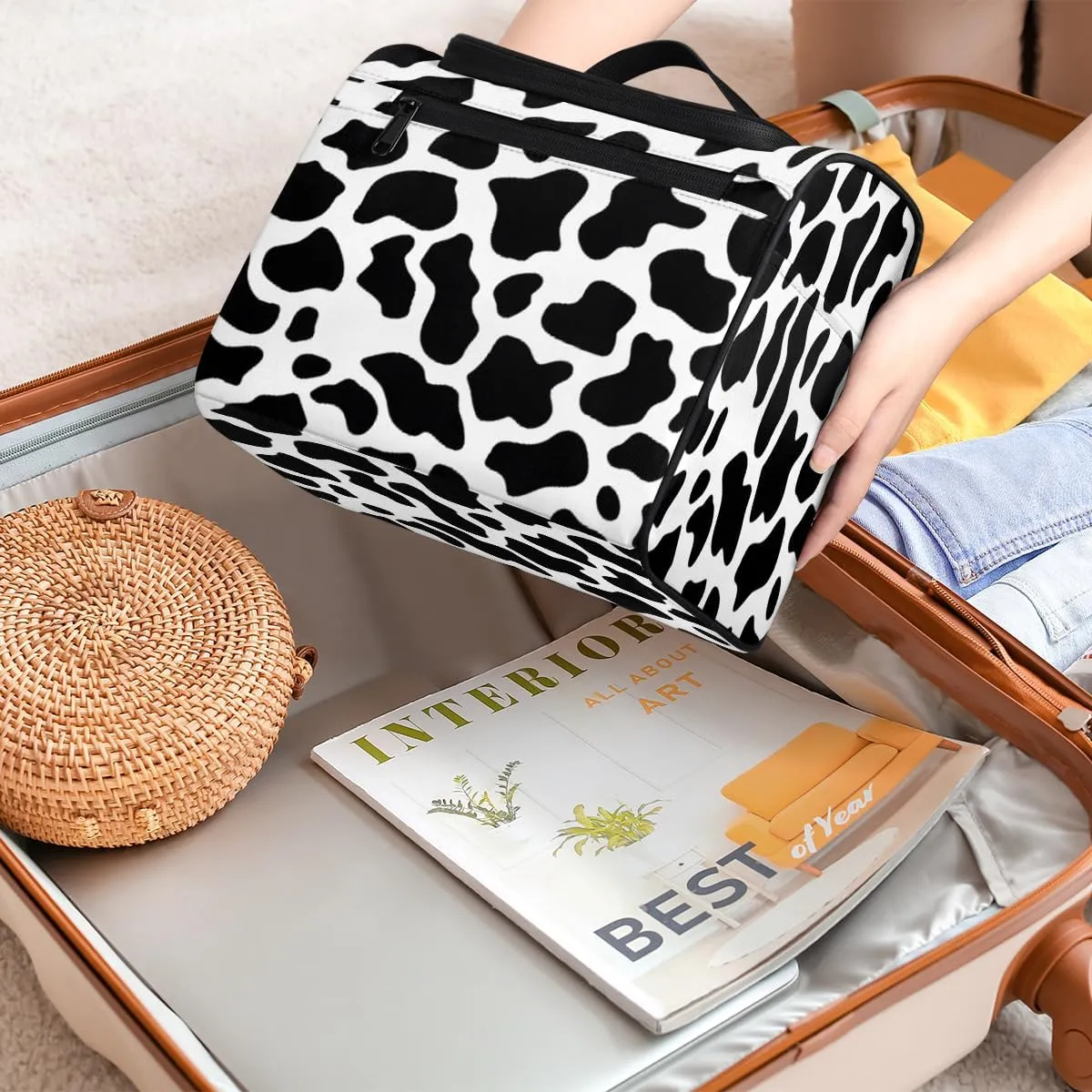 Cow Print Travel Makeup Bag Hanging Toiletry Bag for Women Make up Organizer Portable Cosmetic Bags with Dividers Inside