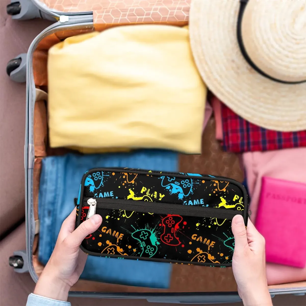 Kids Travel Toiletry Bag Boys Game Toiletry Pouch Waterproof Small Dopp Kit for Kids Hanging Wash Bag Cosmetic Bag Toiletry Bag for Travel Essential