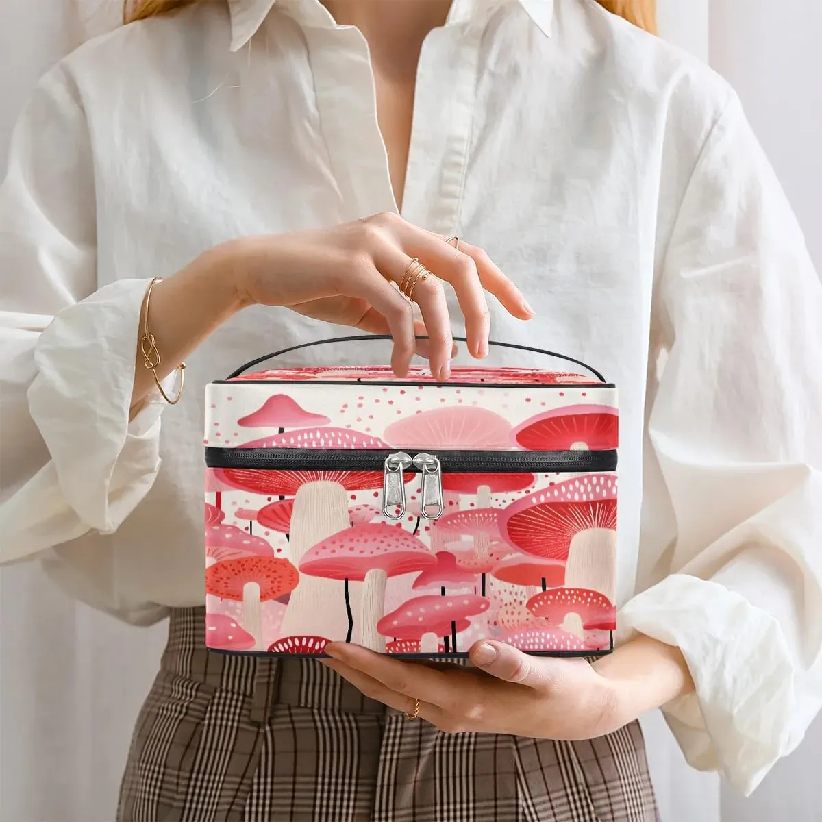 Makeup Bag Large Beautiful Mushrooms Print Toiletry Bag for Women Travel Cosmetic Bag Portable Makeup Bag for Bottles Brushes Lipstick Skin Care