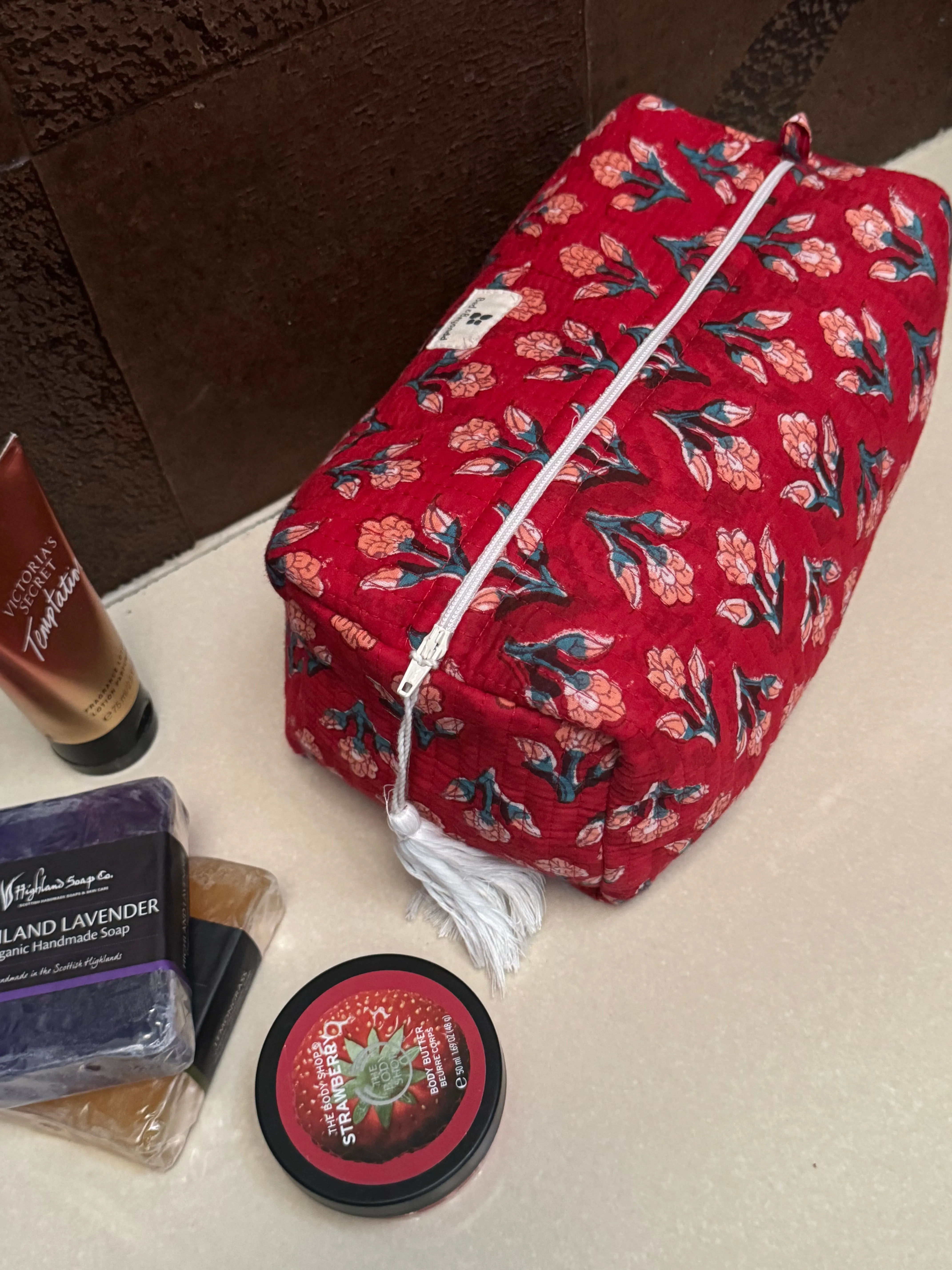 MULTI PURPOSE TOILETRY BAGS