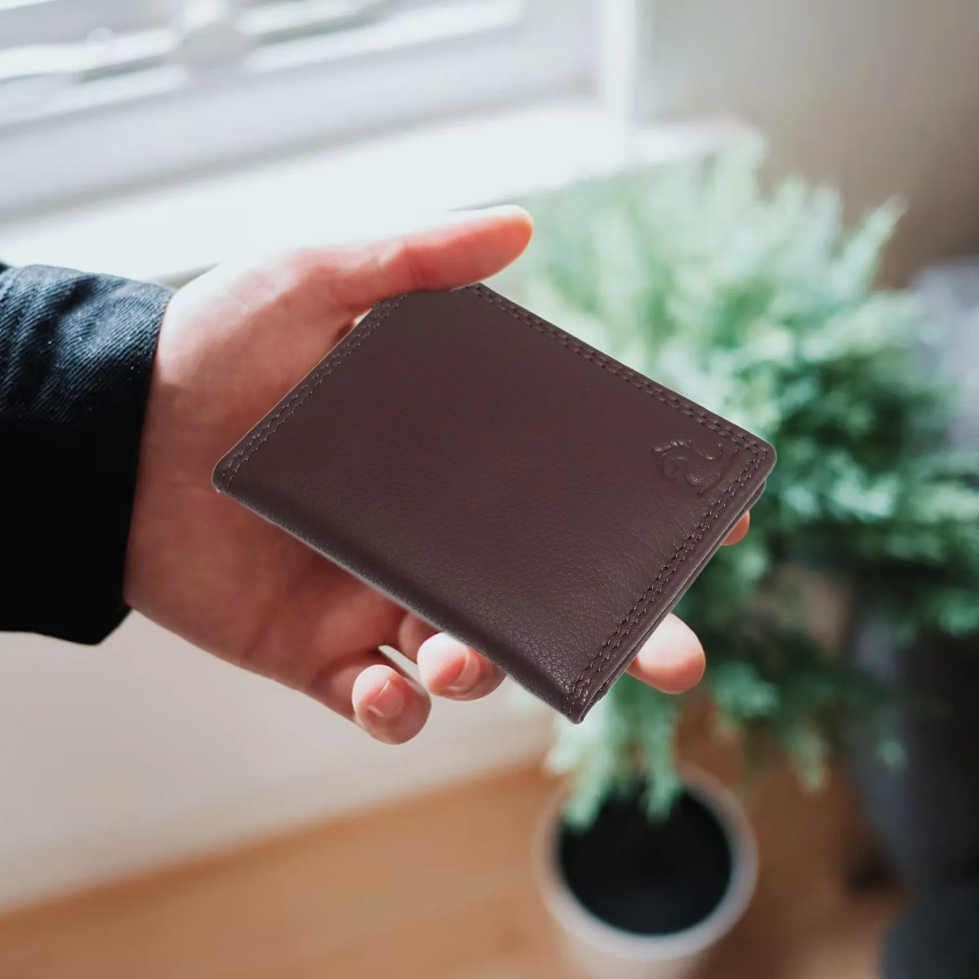 Ultimate Classic Leather Card Holder