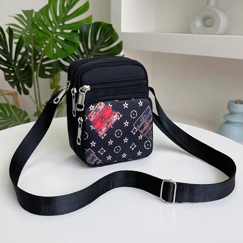Women's Nylon Waterproof Oxford Cloth Korean Style Shoulder Bags