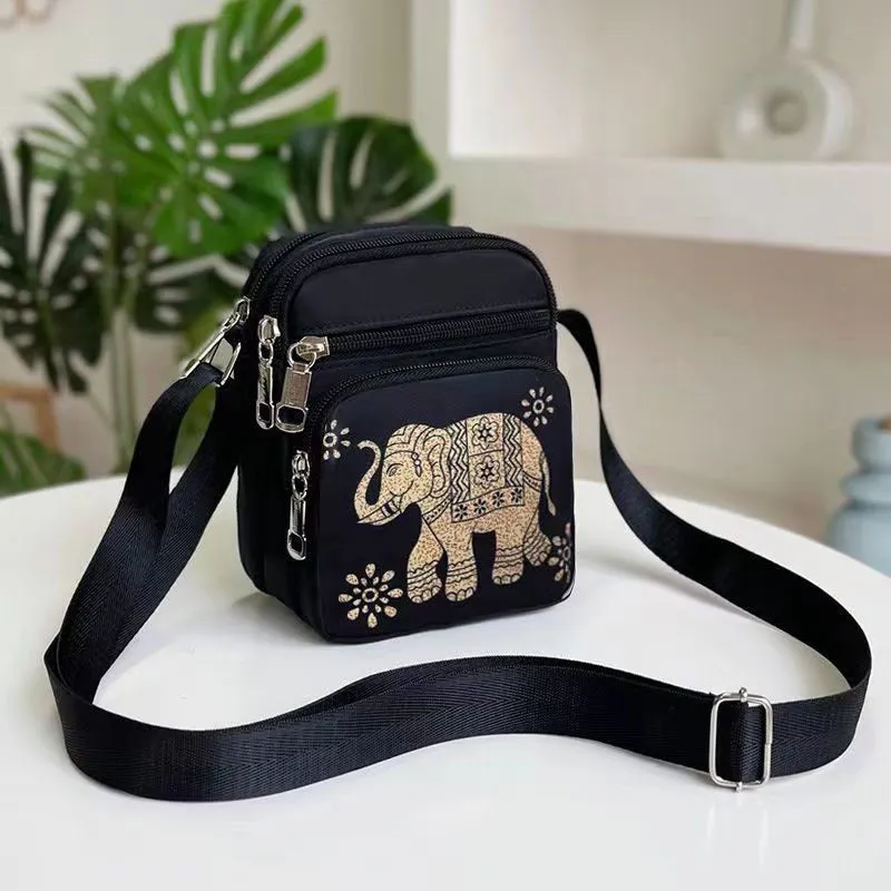 Women's Nylon Waterproof Oxford Cloth Korean Style Shoulder Bags