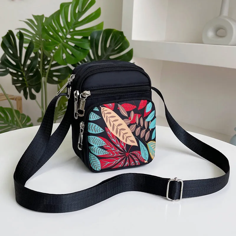 Women's Nylon Waterproof Oxford Cloth Korean Style Shoulder Bags